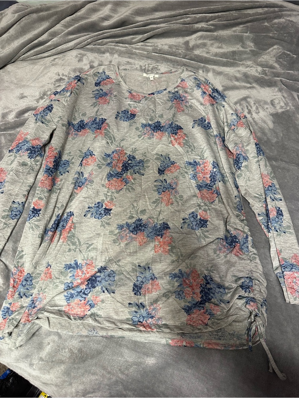 Maurices Gray Floral Long Sleeve Top with Side Drawstring